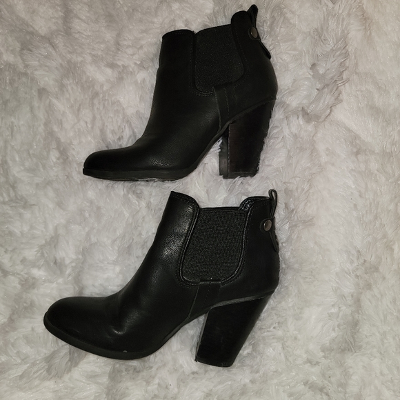 Booties - Picture 3 of 4